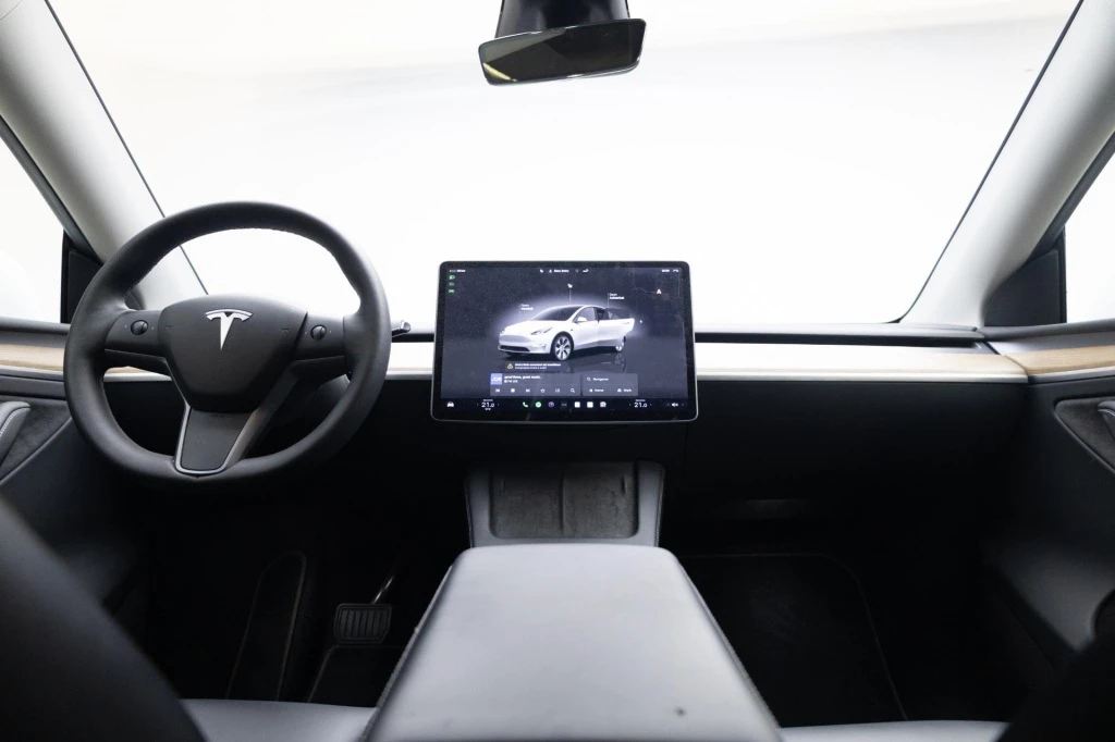 Tesla Model Y – foto 10