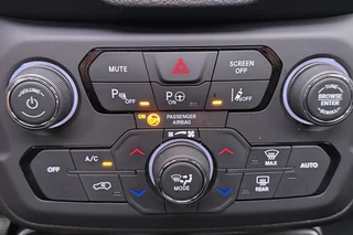 Jeep Renegade – thumbnail 31