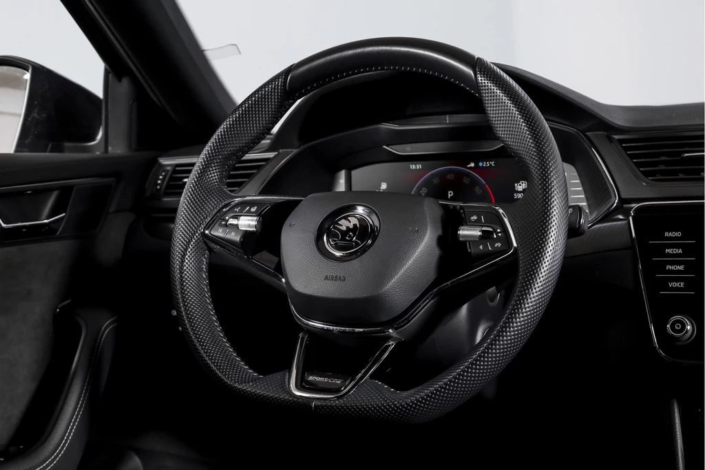 Škoda Superb – foto 15
