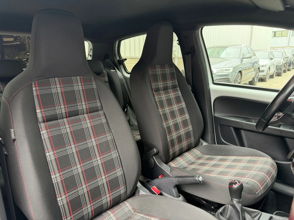 Volkswagen up! – foto 25