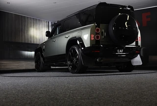 Land Rover Defender – thumbnail 5