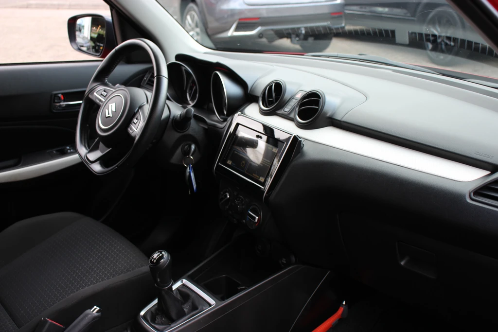 Suzuki Swift – foto 12