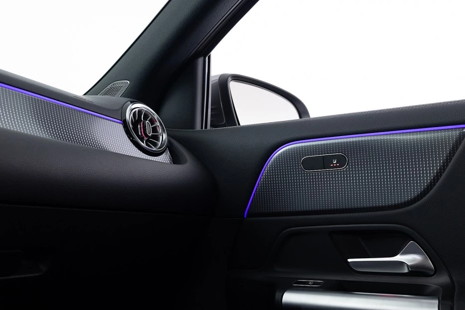 Mercedes-Benz EQA – foto 35