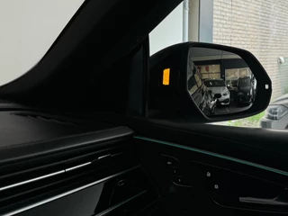 Audi RSQ8 – thumbnail 33
