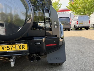 Land Rover Defender – thumbnail 3