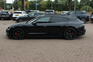 Porsche Taycan – thumbnail 2