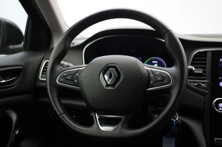 Renault Megane E-Tech – thumbnail 22