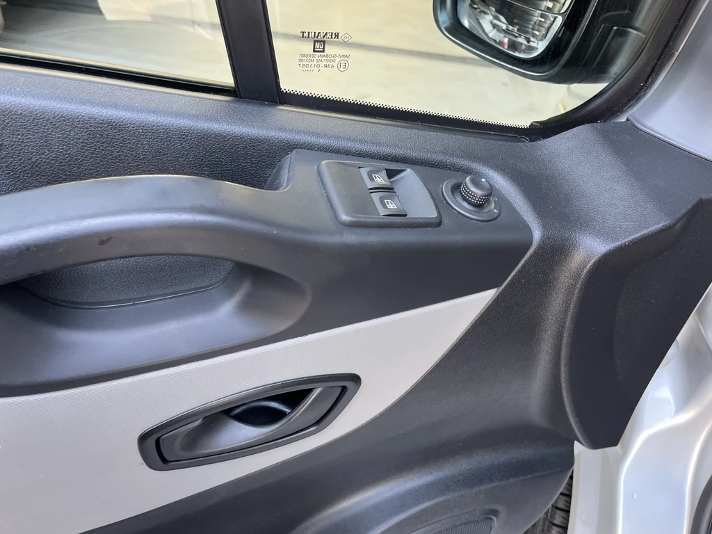 Renault Trafic – foto 14