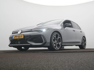 Volkswagen Golf – thumbnail 2