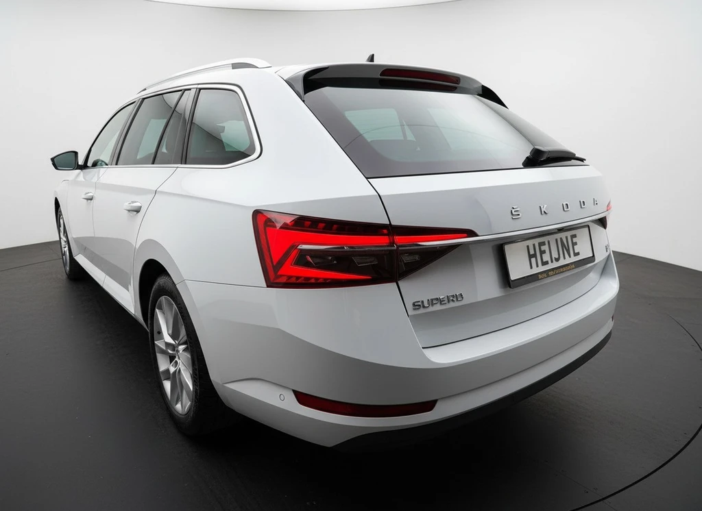Škoda Superb – foto 17