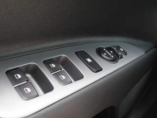 Kia Stonic – thumbnail 18