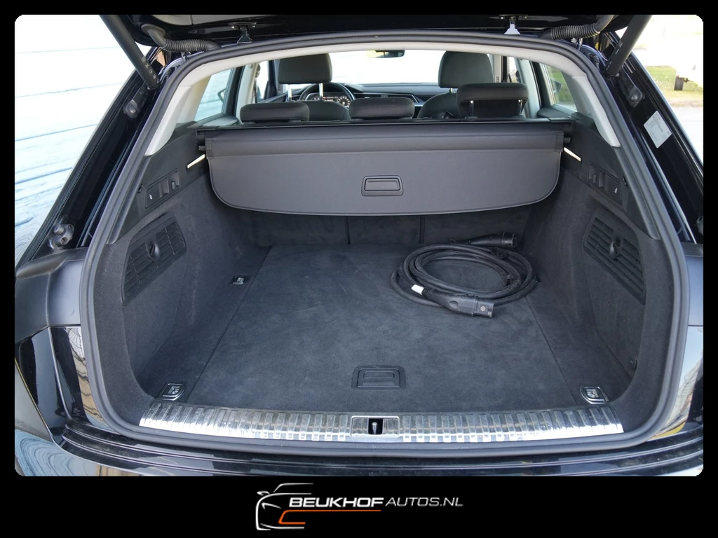 Audi e-tron – foto 15