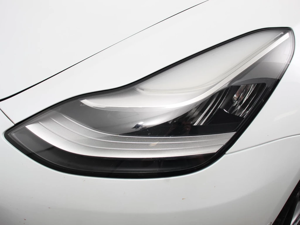 Tesla Model 3 – foto 10