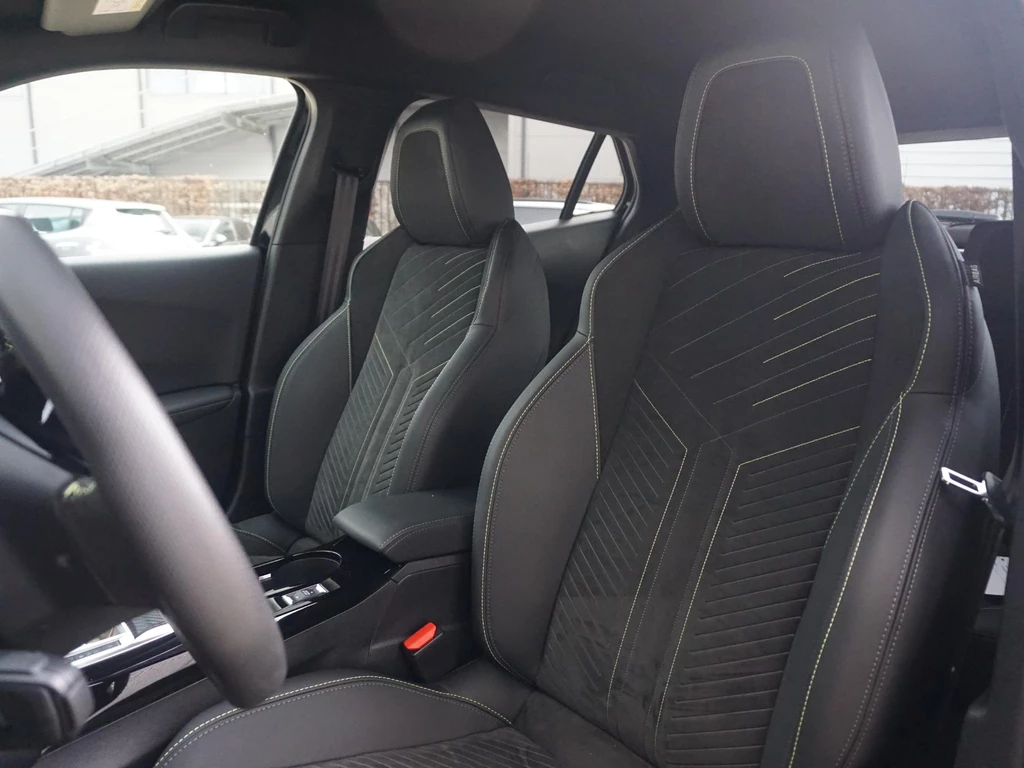 Peugeot e-2008 – foto 11