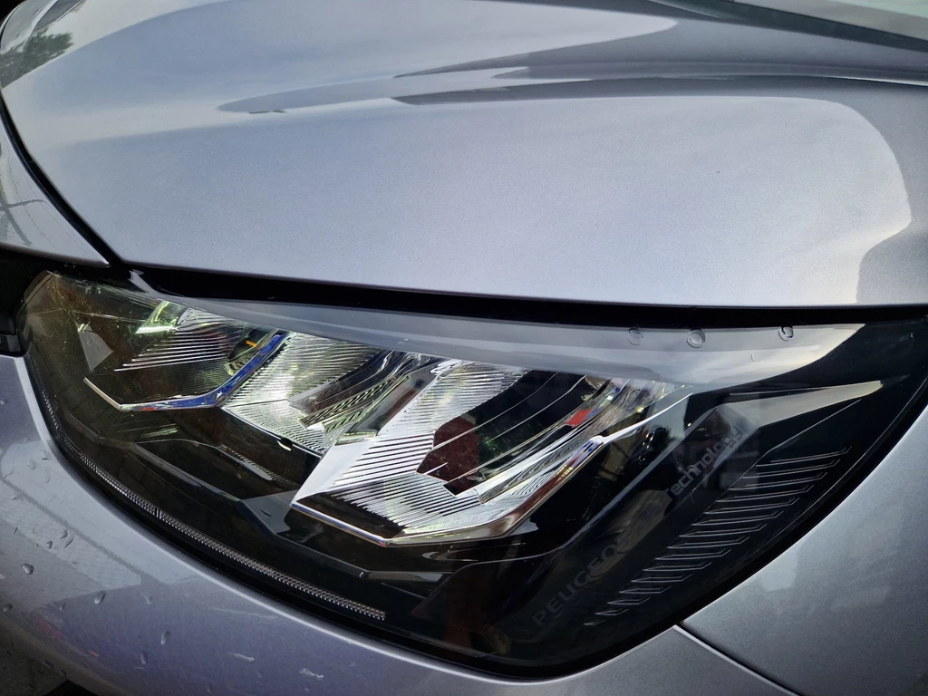 Peugeot 208 – foto 34