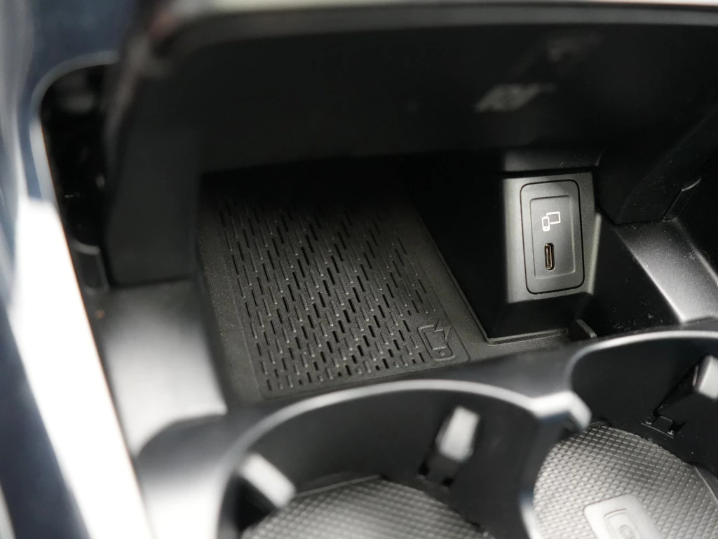 Mercedes-Benz EQC – foto 39
