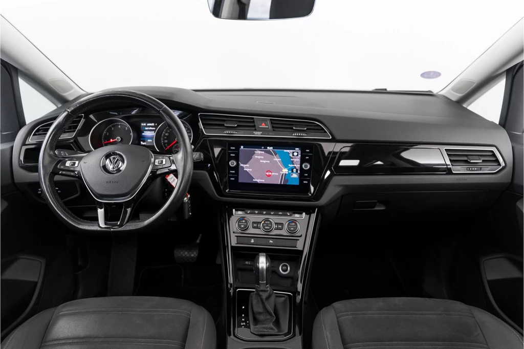Volkswagen Touran – foto 9