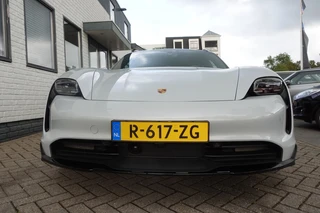 Porsche Taycan – thumbnail 7