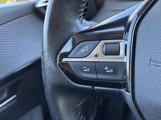 Peugeot 208 – thumbnail 10