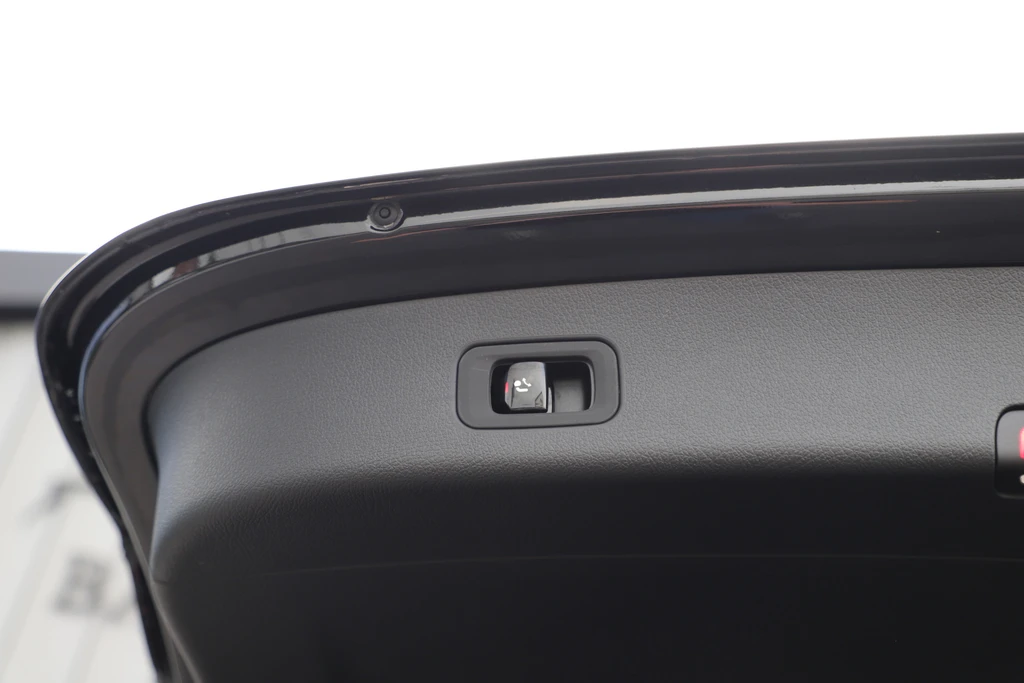 Mercedes-Benz GLC – foto 30