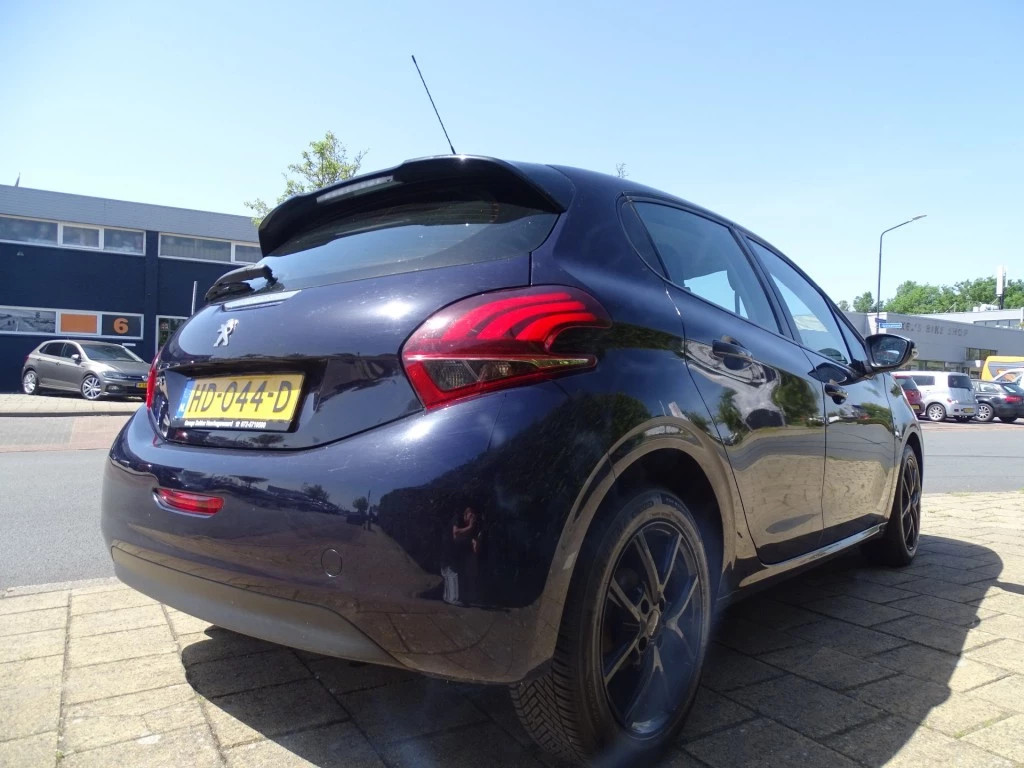 Peugeot 208 – foto 4