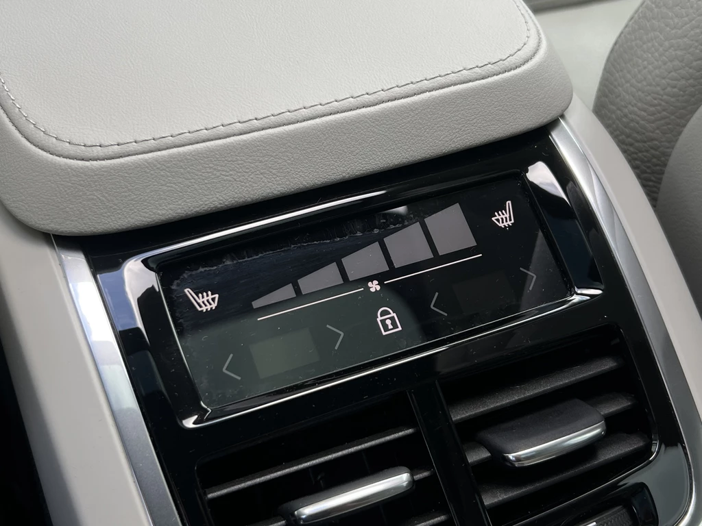 Volvo XC90 – foto 35