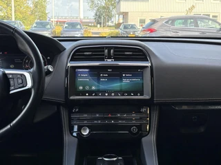 Jaguar F-PACE – thumbnail 21