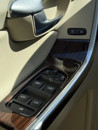 Volvo XC60 – thumbnail 20