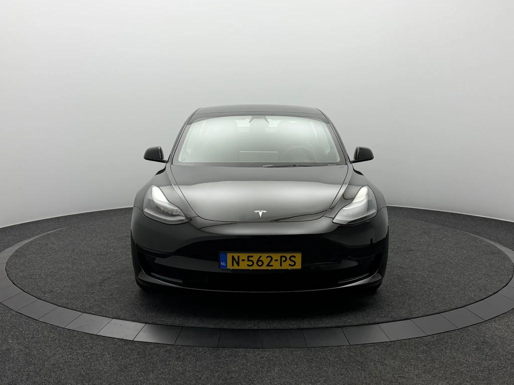 Tesla Model 3 – foto 8
