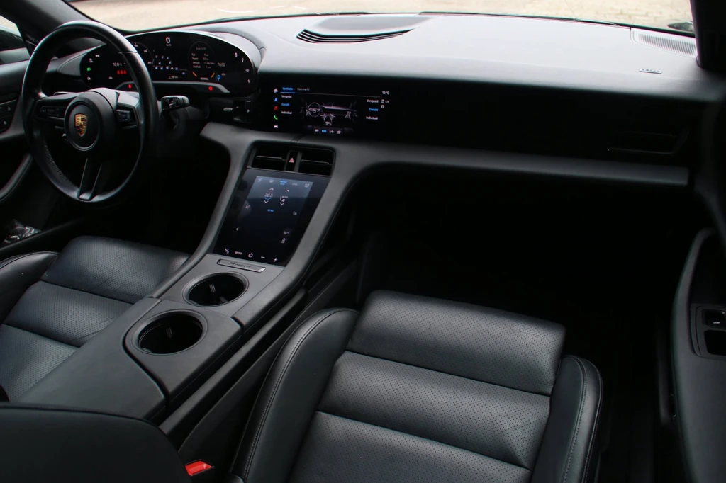 Porsche Taycan – foto 17