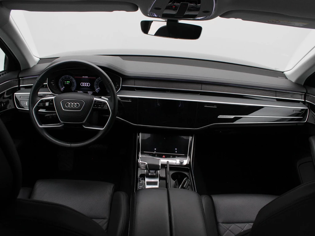 Audi A8 – foto 17
