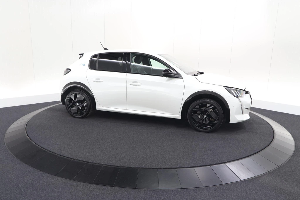 Peugeot e-208 – foto 9