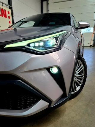 Toyota C-HR – thumbnail 2