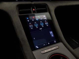 Porsche Taycan – thumbnail 24