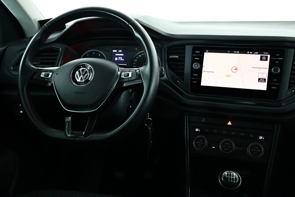 Volkswagen T-Roc – foto 16