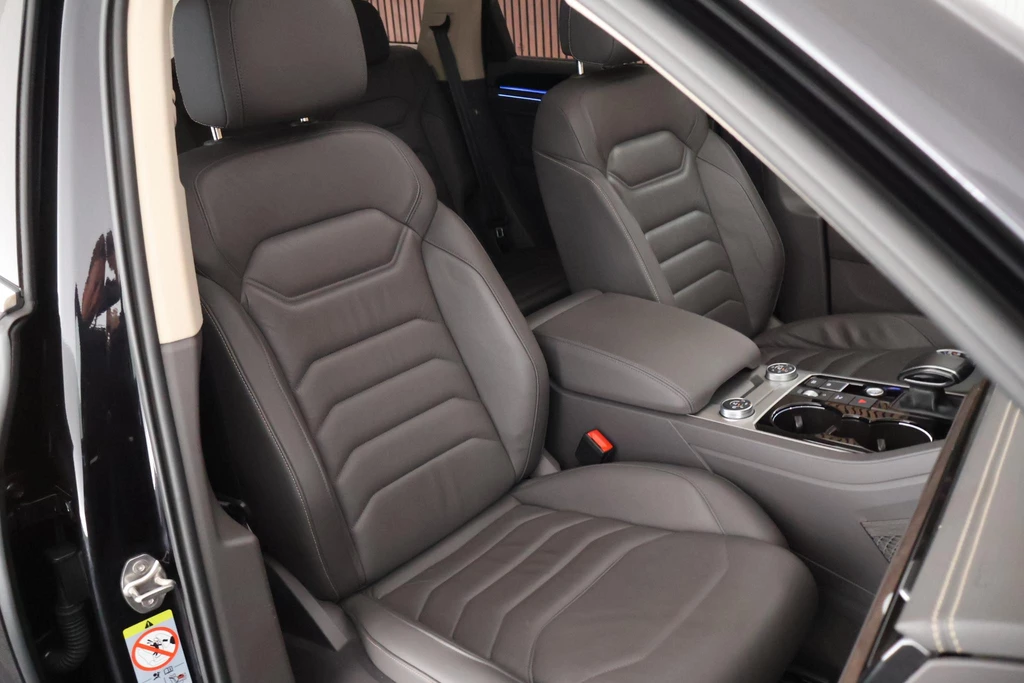 Volkswagen Touareg – foto 7