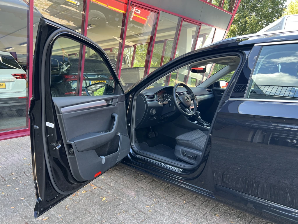 Škoda Superb – foto 11