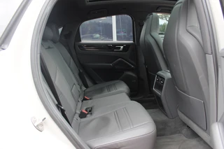 Porsche Cayenne – thumbnail 15
