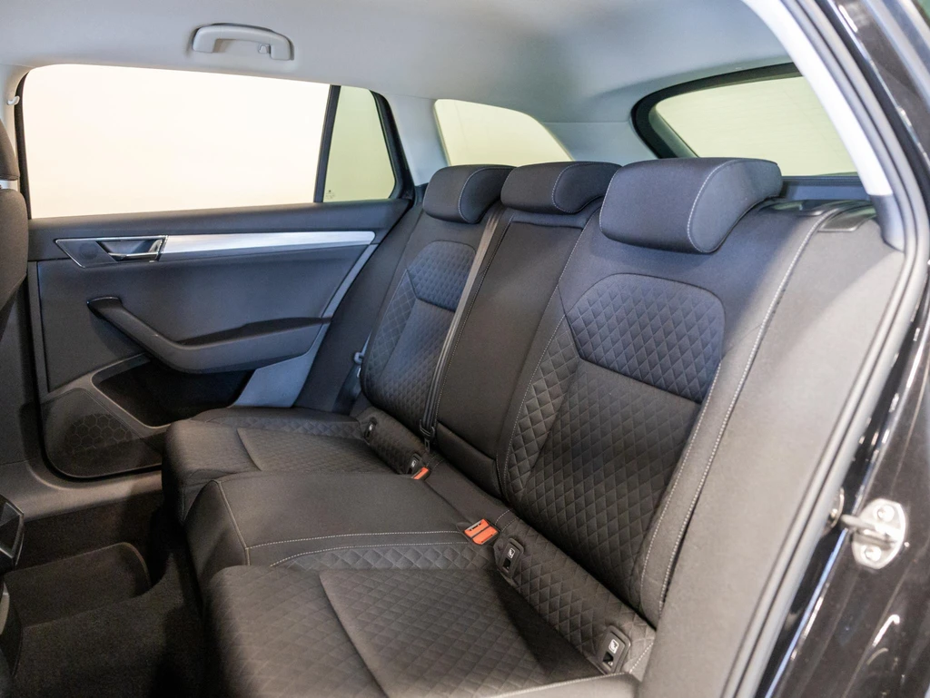 Škoda Superb – foto 11