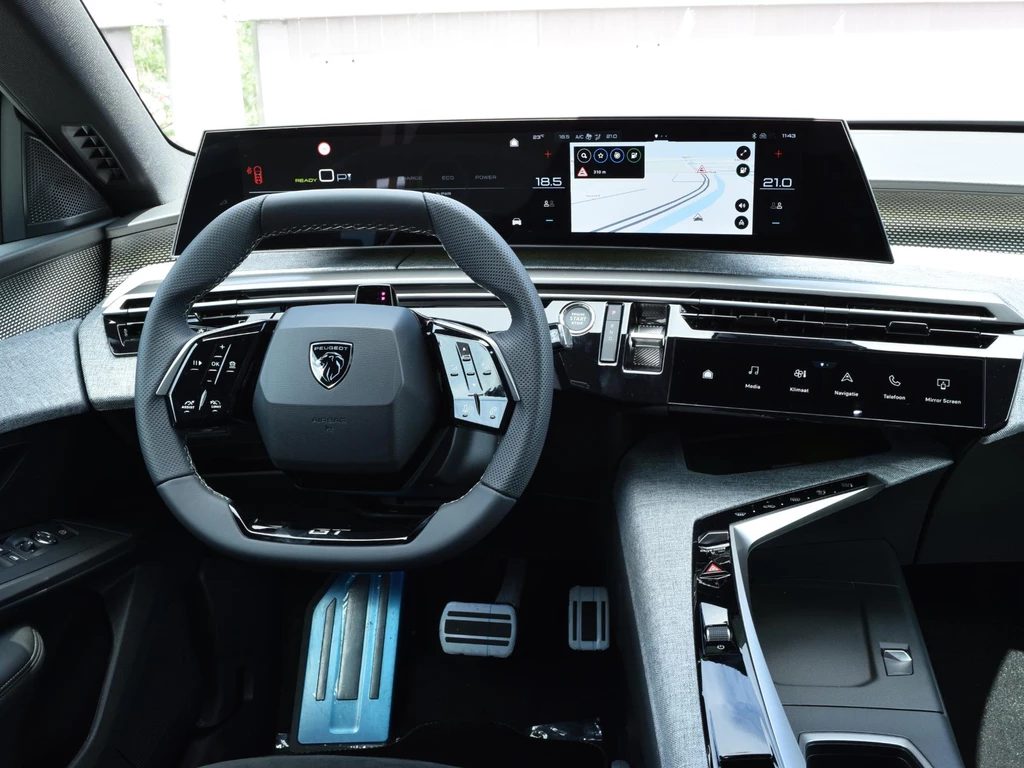 Peugeot e-5008 – foto 9