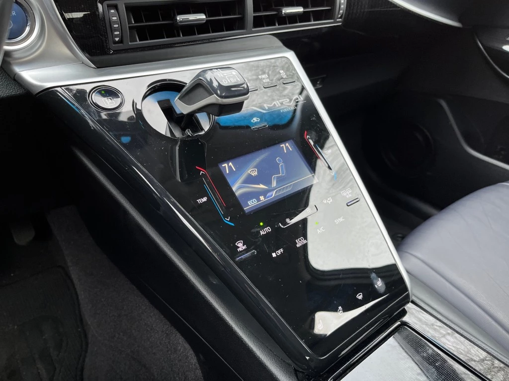 Toyota Mirai – foto 10