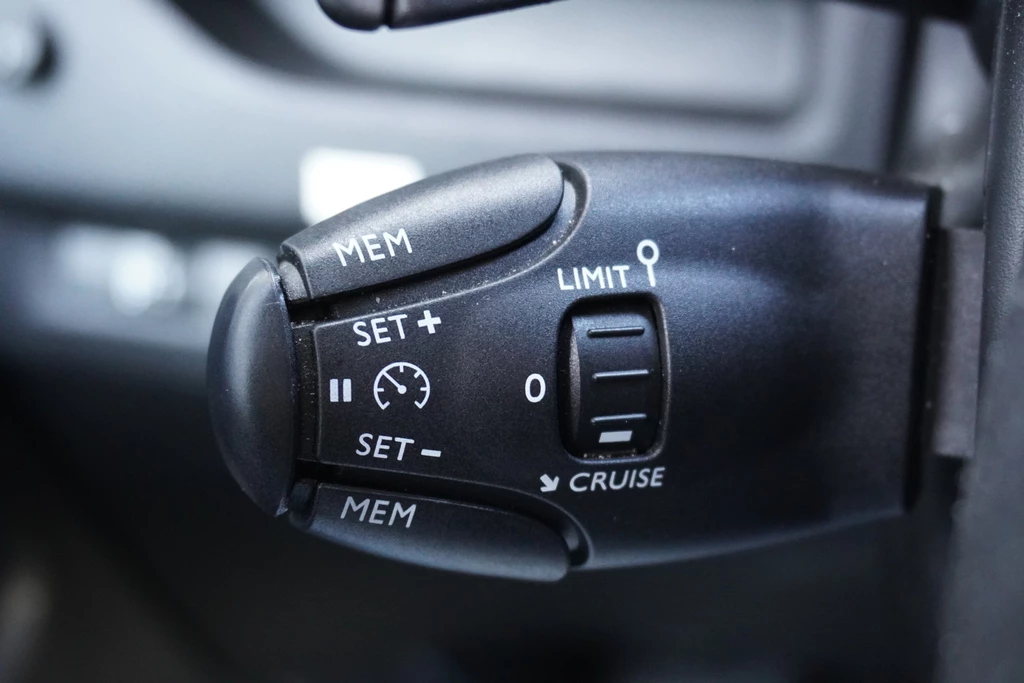 Opel Vivaro – foto 17