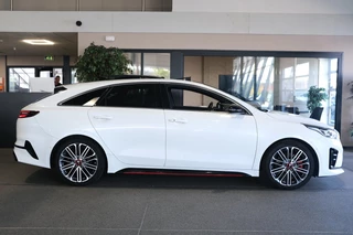 Kia ProCeed – thumbnail 7