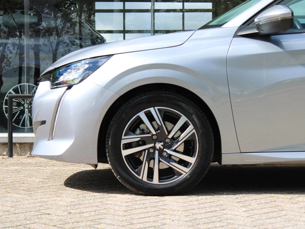 Peugeot 208 – foto 11