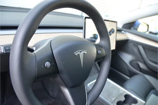 Tesla Model 3 – thumbnail 15
