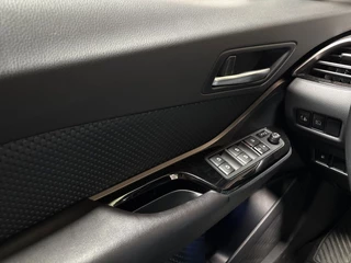 Toyota C-HR – thumbnail 19
