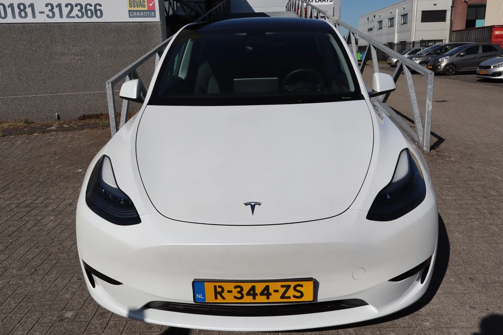 Tesla Model Y – foto 8