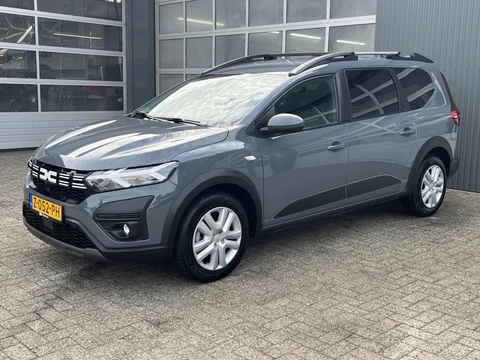 Dacia Jogger 1.0 TCe 110 Expression 7p. Airco Cruise controle Stuurwielbediening Telefoonverbinding Parkeersensoren achter