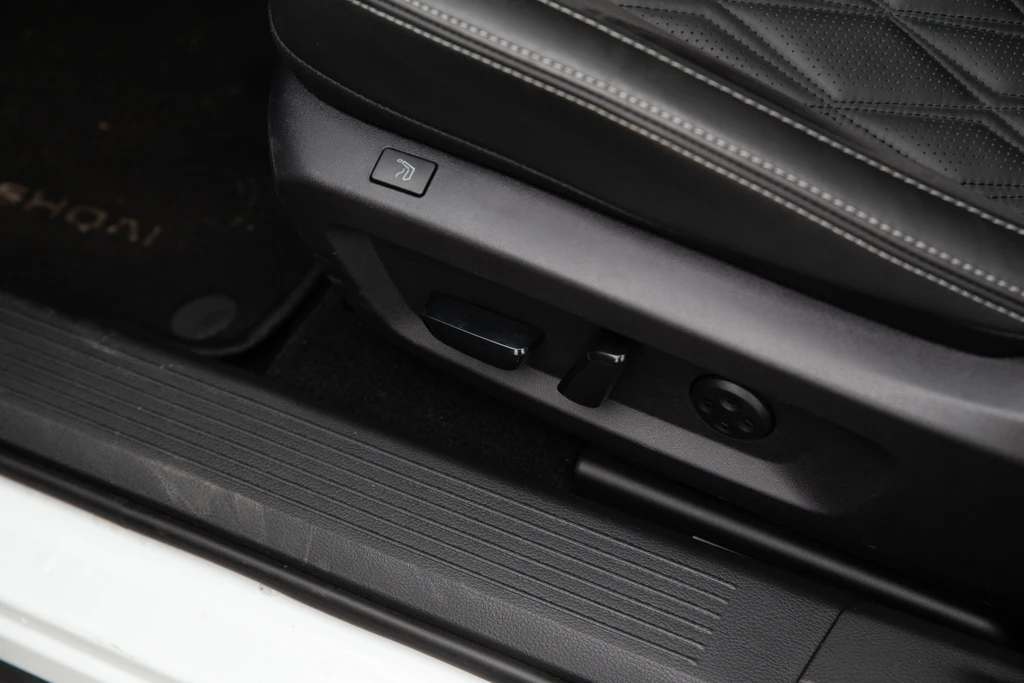 Nissan QASHQAI – foto 24