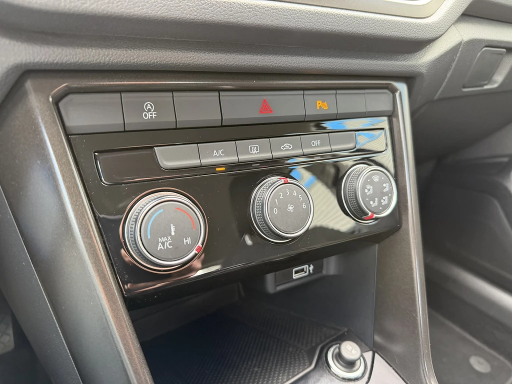 Volkswagen T-Roc – foto 15